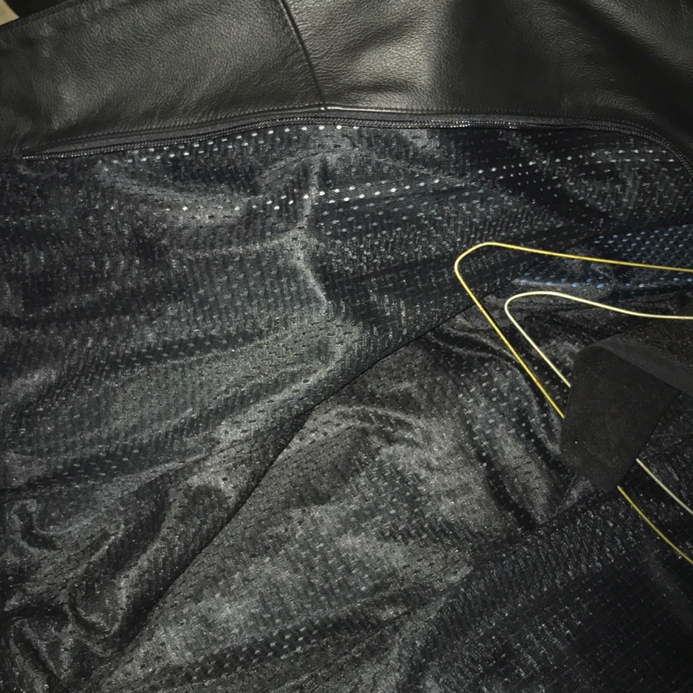A leather jacket for motorcycling with elbow-arm - Picture 6 of 8